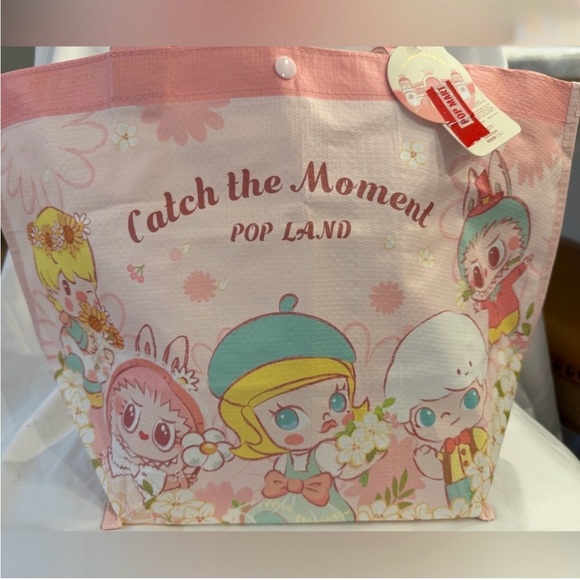 Catch the Moment POP LAND Tote Bag -Exclusive Spring Release - Picture 3 of 6